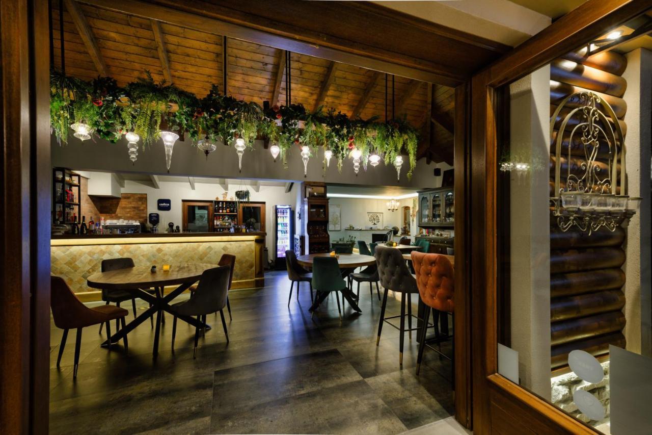 Albero Hotel Perama  Eksteriør bilde